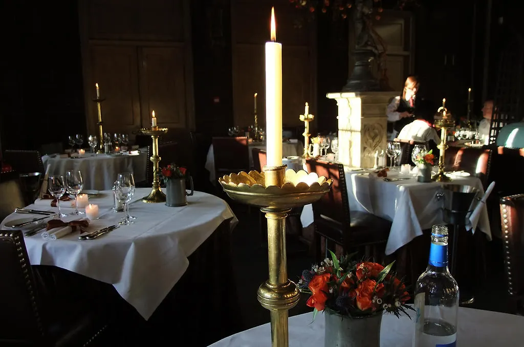 Hotel The Witchery By The Castle Edinburgh